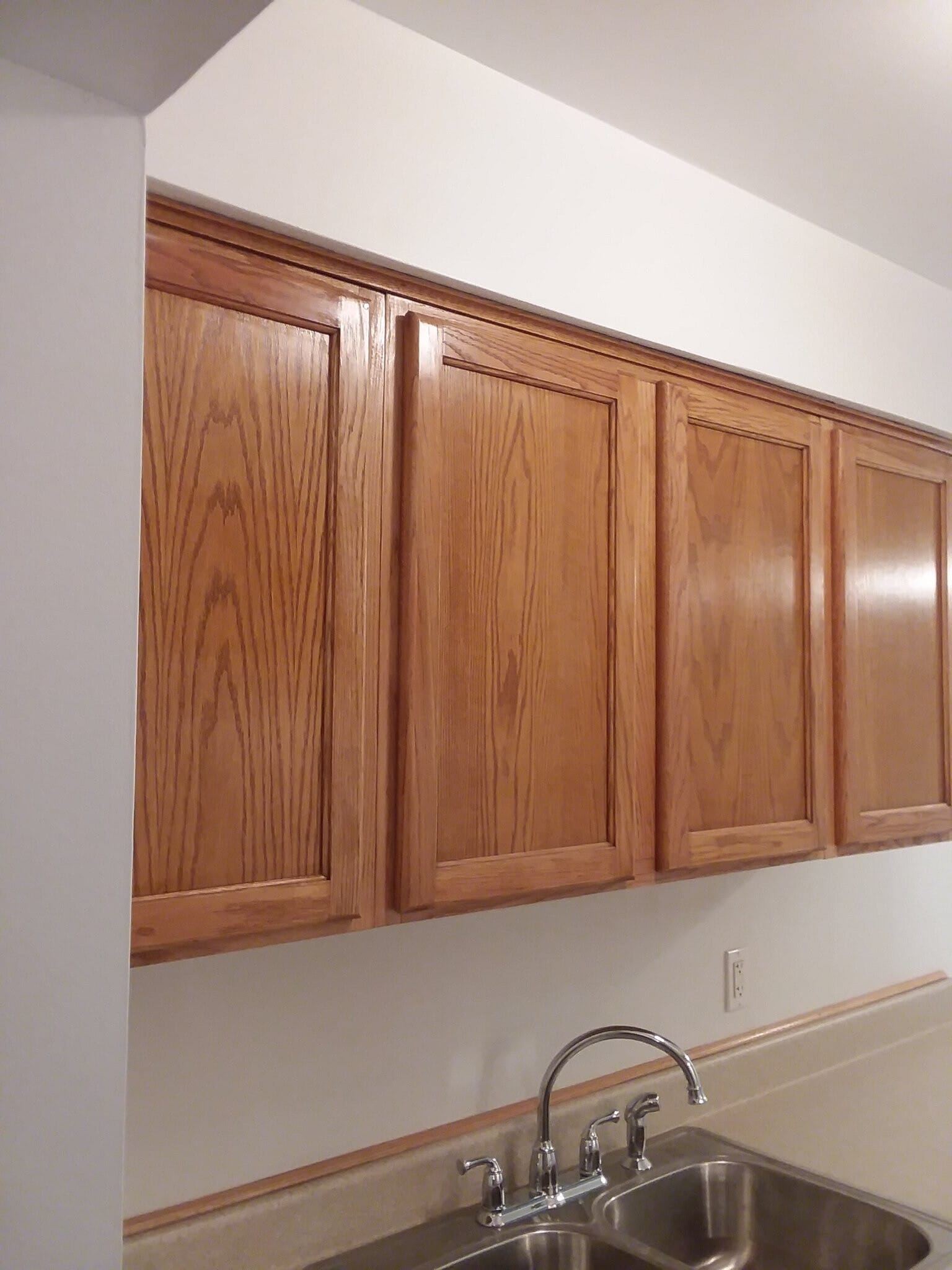 Building Photo - 3246 Douglas Dr N