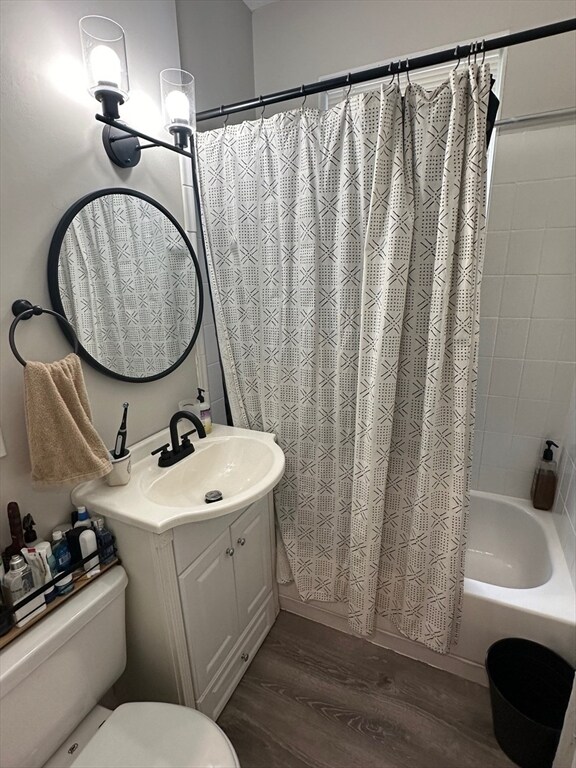 Building Photo - 131 Park Dr