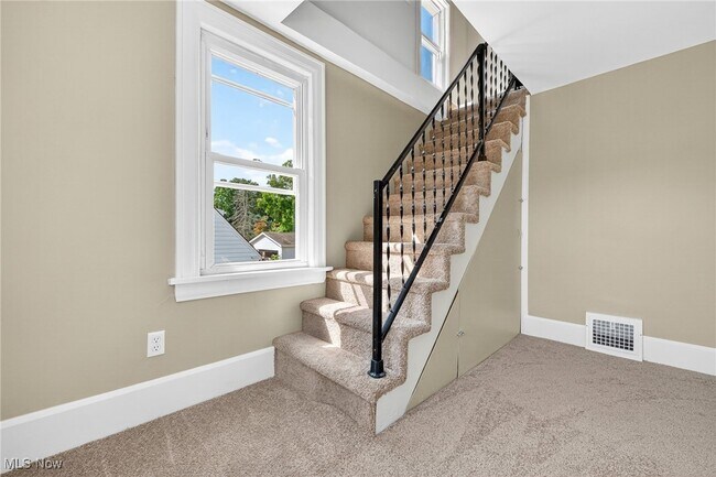 Building Photo - 3221 Killian Rd