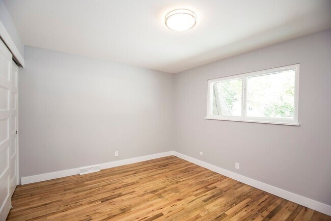 Building Photo - 2809 Stanford Rd