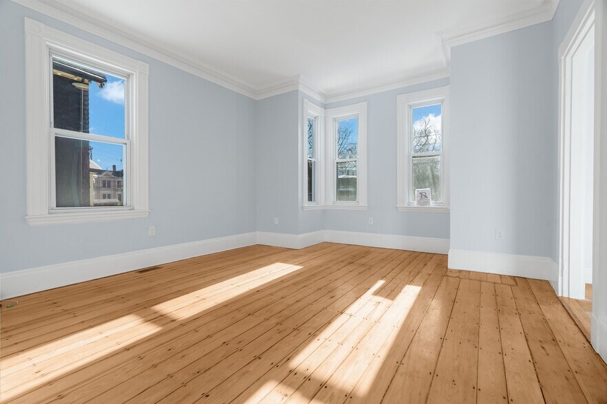 Building Photo - 106 Paul Gore St