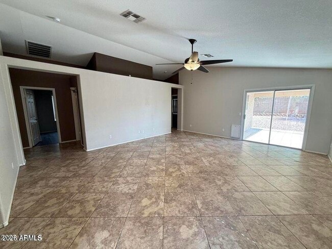 Building Photo - 3518 W Charlotte Dr