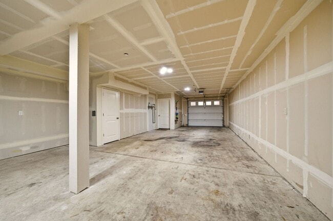 Building Photo - 4104 S Corbett Ave