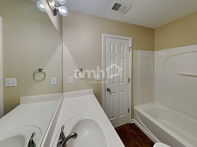 Building Photo - 5331 Kristy Ln