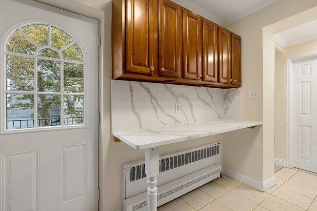 Building Photo - 590 Palisade Ave