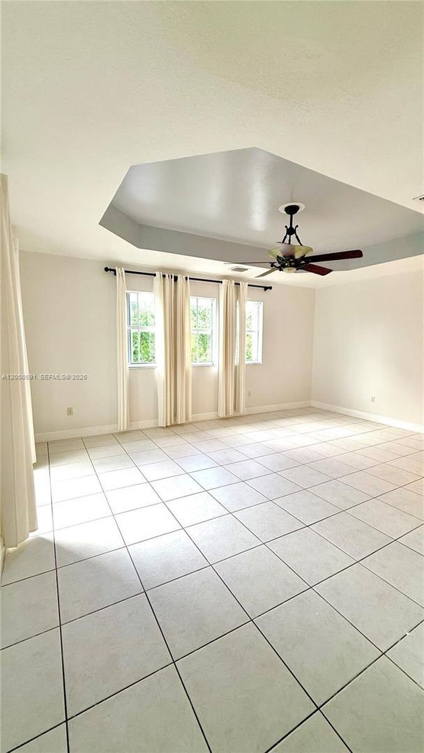 Building Photo - 11504 SW 152nd Ct
