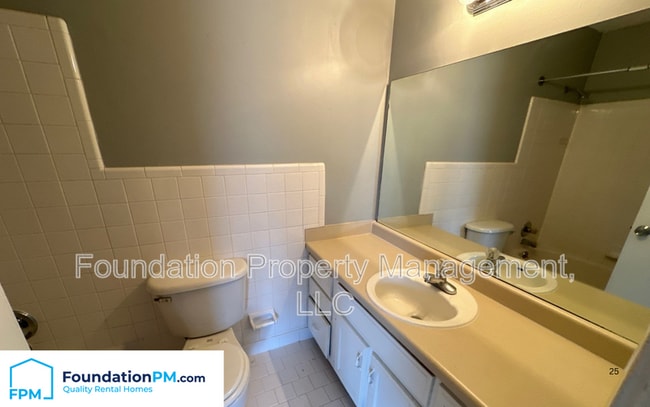 Building Photo - 3356 Coachouse Cove