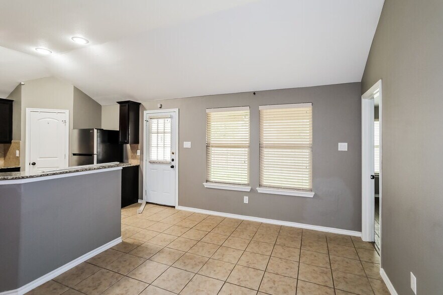 Building Photo - 4520 Rockmill Trail
