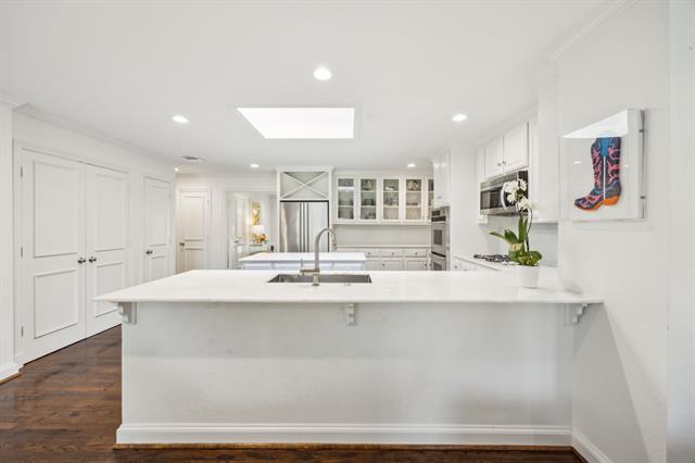 Building Photo - 6505 Woodland Dr