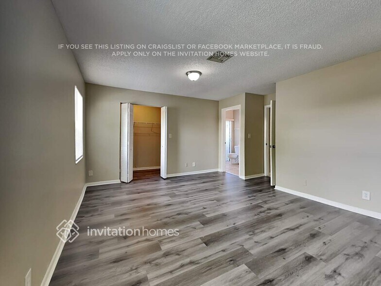 Building Photo - 21535 Chipmunk Ln
