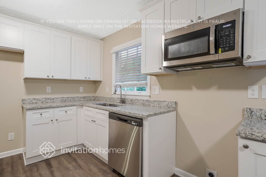 Building Photo - 625 El Prado Ct