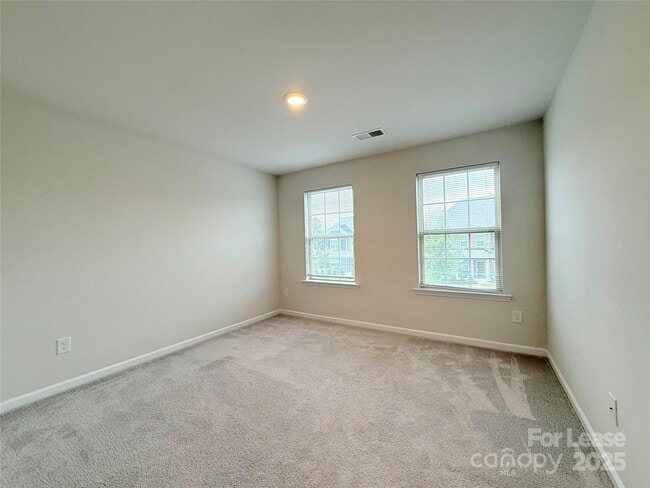 Building Photo - 17508 Snug Harbor Rd