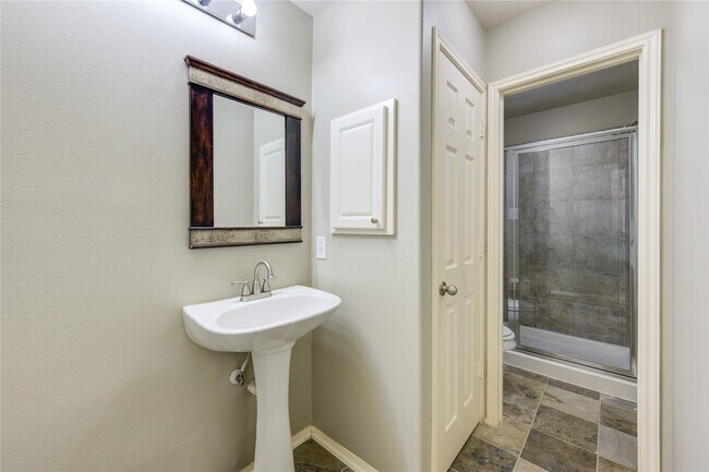 Building Photo - 14559 Gleaming Rose Dr