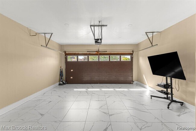 Building Photo - 43530 Westminister Way