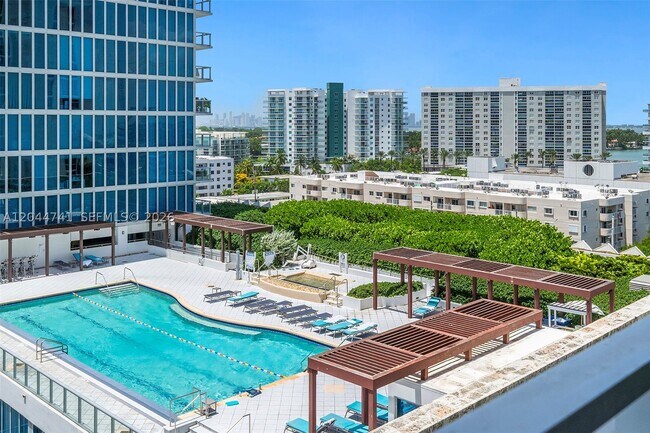 Building Photo - 6801 Collins Ave