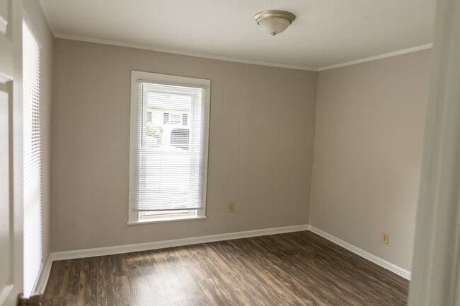 Building Photo - 507 Horton Pl NW