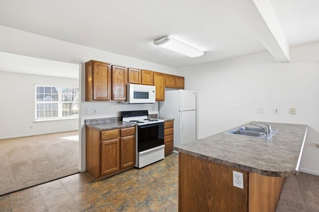 Building Photo - 2413-2415 Northampton Dr.