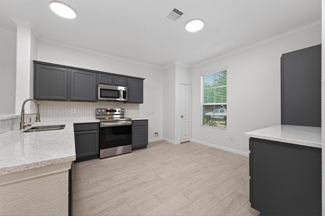 Building Photo - 16827 Libson Falls Dr