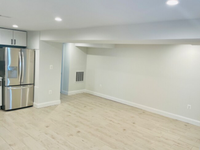 Building Photo - 638 Rock Creek Church Rd NW