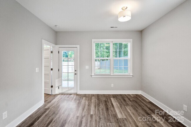 Building Photo - 6231 Rockwell Blvd