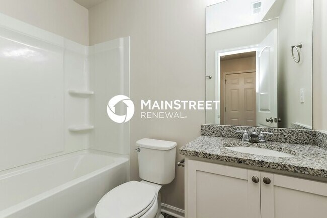 Building Photo - 4 Bedroom Pet-Friendly Home in COVINGTON, GA with Main Street Renewal