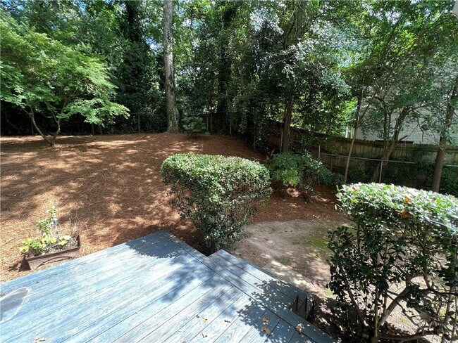 Building Photo - 2454 Drew Valley Rd NE