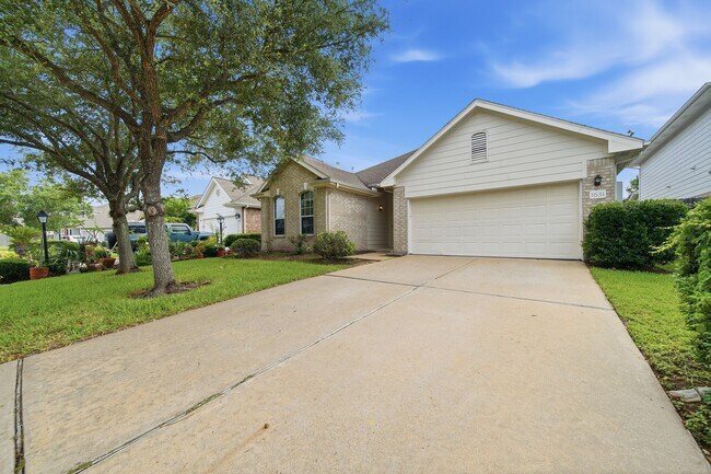 Building Photo - 1631 Crescent Shores Ln