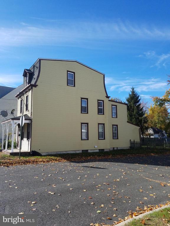 Building Photo - 649 Bordentown Rd