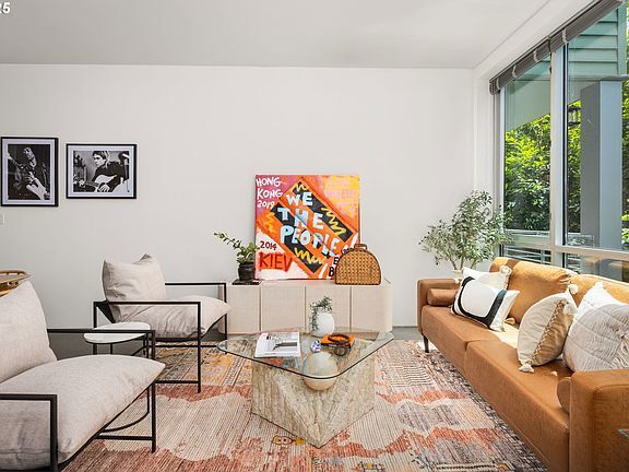 Building Photo - 1510 SE 34th Ave