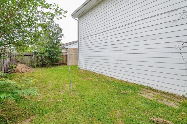 Building Photo - 11818 Spring Grove Dr