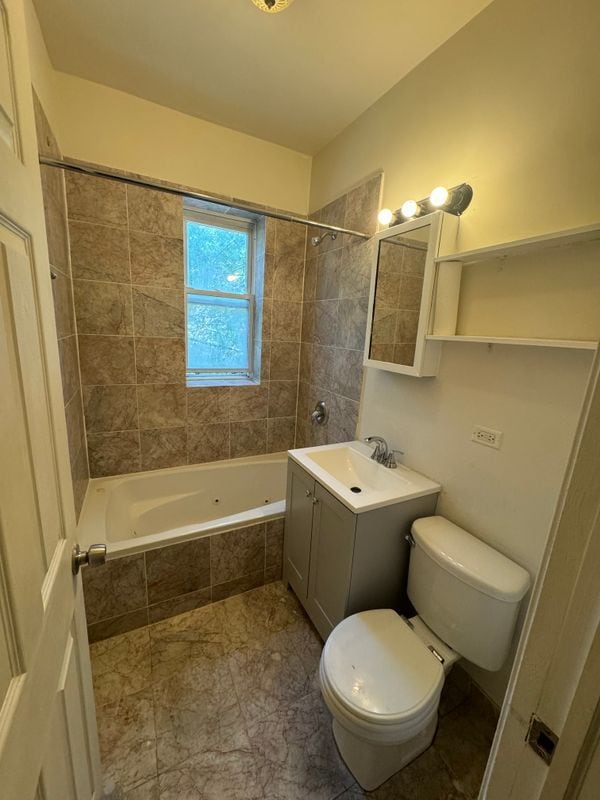 Building Photo - 6812 N Wayne Ave