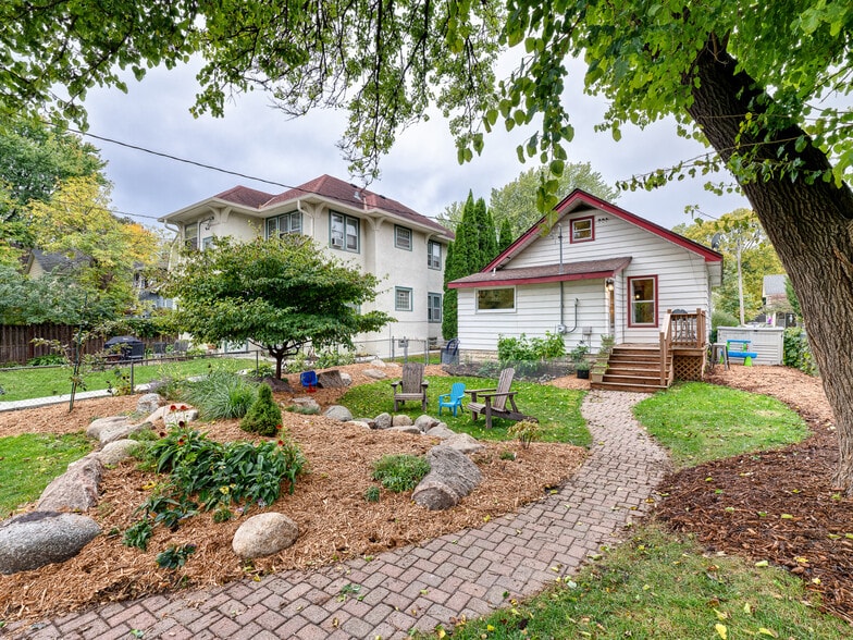 Building Photo - 4319 Harriet Ave