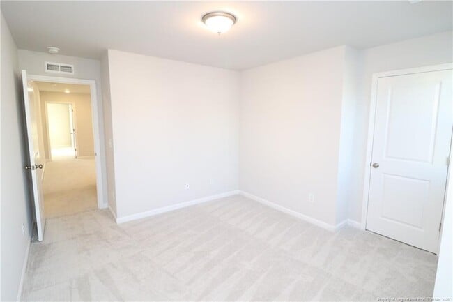 Building Photo - 1214 Rosefinch Dr