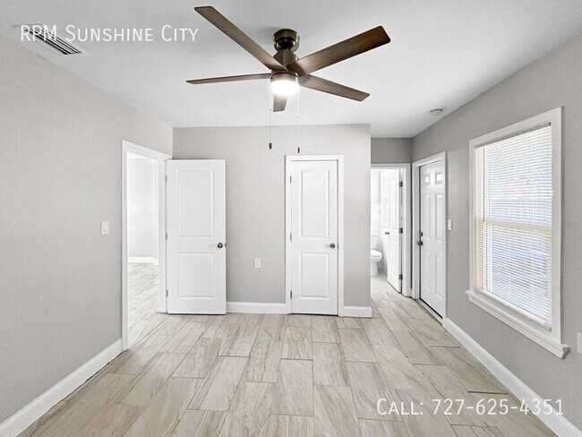 Building Photo - 56 44th Ave