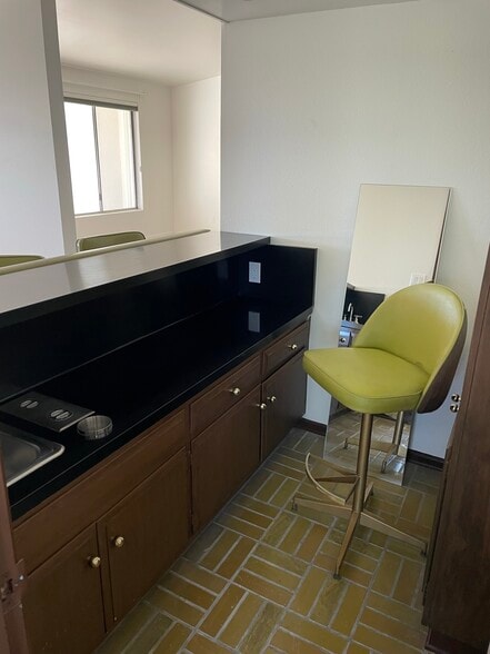 Inside the Wet Bar - 6052 Pat Ave