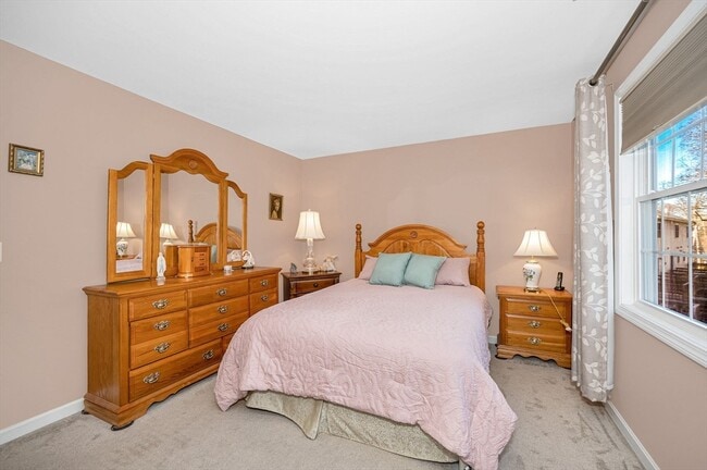 Building Photo - 262 Littleton Rd