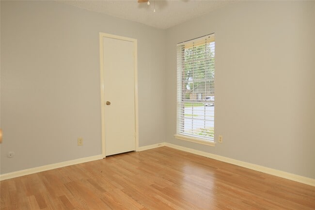 Building Photo - 59 Blackgum Ct