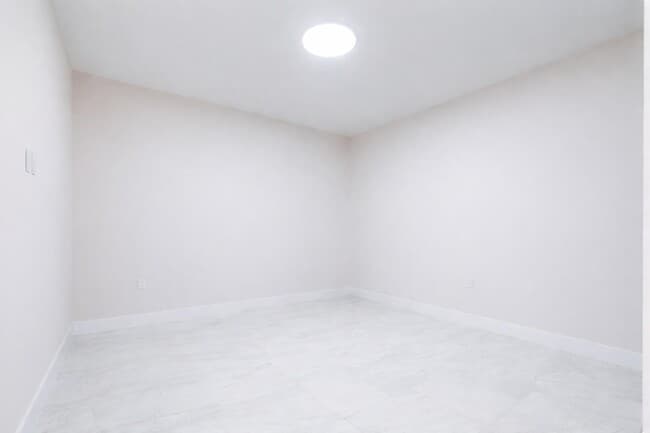 Building Photo - 200 SE Mizner Blvd