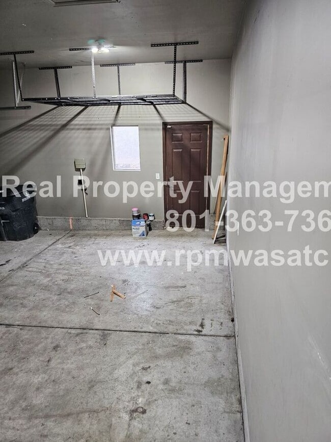 Building Photo - 4120 Juniper Hills Dr