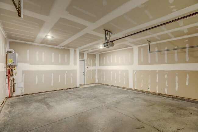 Building Photo - NEW CONSTRUCTION - 5 BDRMS, 3 BTHS, JOHNSON CITY