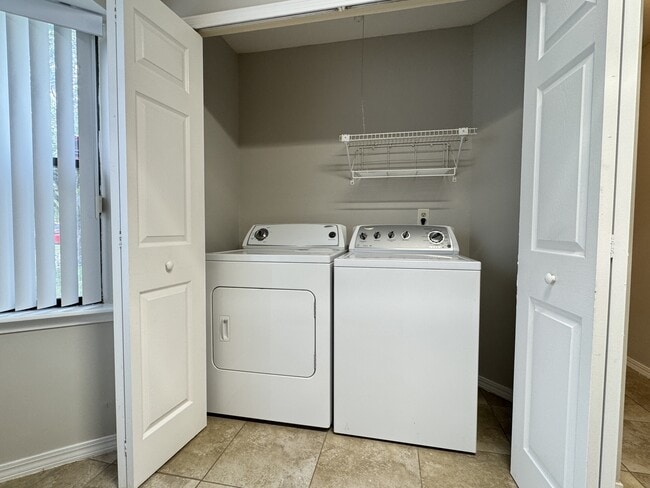 Building Photo - 9329 Genna Trace Trail