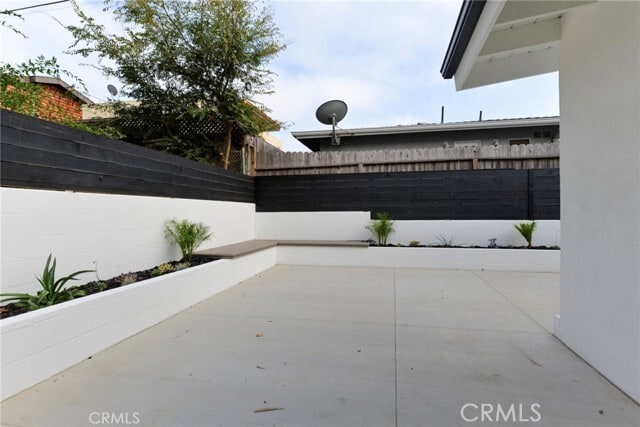 Building Photo - 223 Avenida De La Grulla