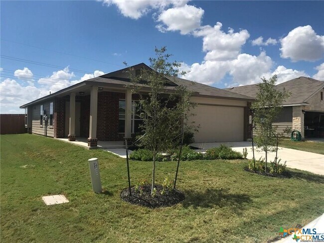 Building Photo - 2282 Falcon Way