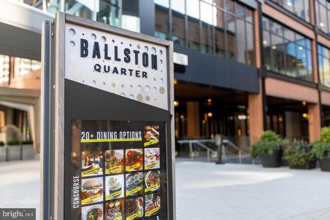 Building Photo - 4141 Henderson Rd