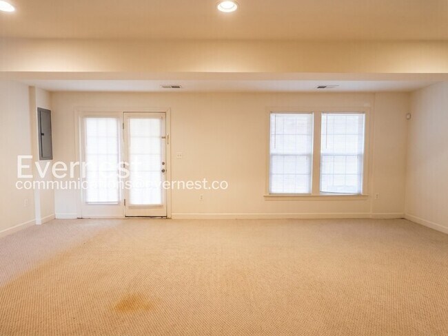 Building Photo - Spacious Living with Fireplace, Deck & Garage / 3 Bed & 4 Bath / Available Now!