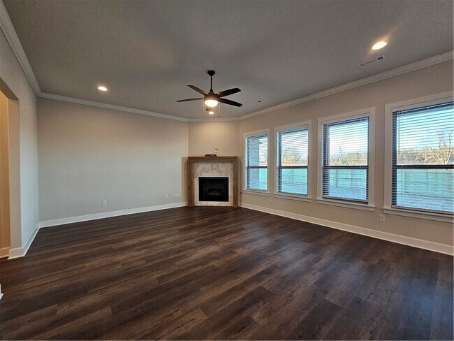 Building Photo - 1450 Sessile Oak Wy