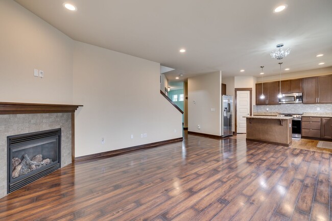 Building Photo - Bothell 4 Bedroom, Northshore Schools!