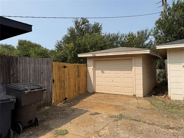 Building Photo - 2504 Normont Cir