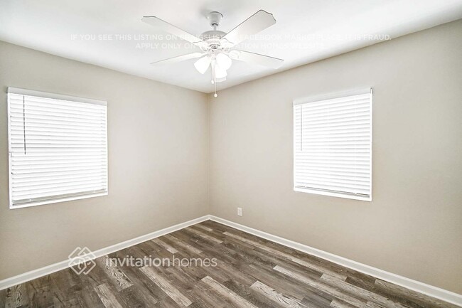 Building Photo - 835 44th St