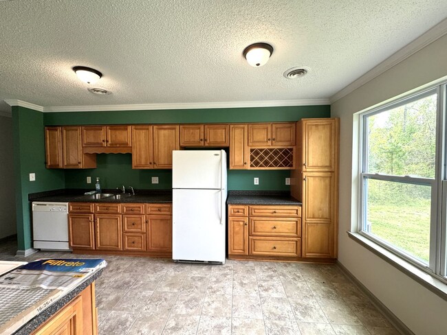 Building Photo - Adorable home located in Southwest side of Jacksonville